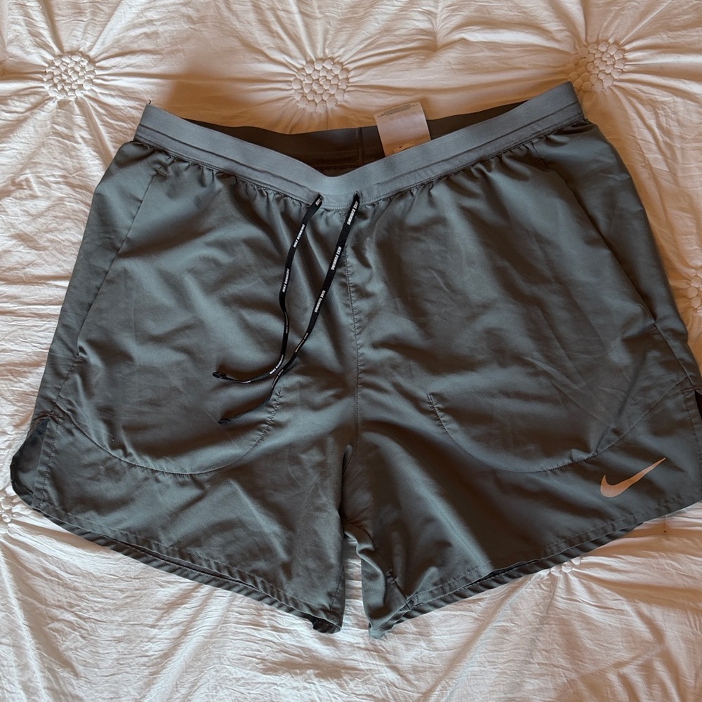 Nike Charcoal Gray running Shorts with LINER. Men’s medium